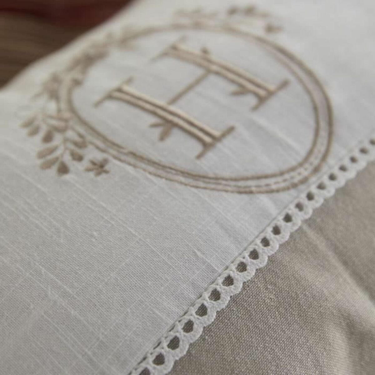 V5H7FE6B617F6E293550FB7C09D08412971R6236348P4