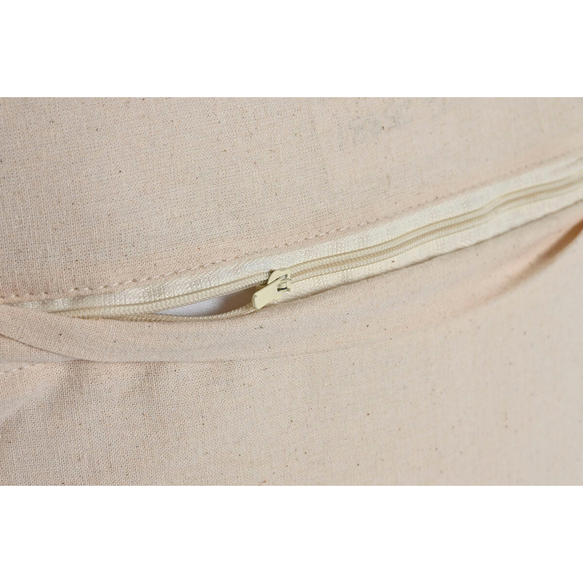 V5H70545BA835CCD4E5A527E83677E48553R6379156P4