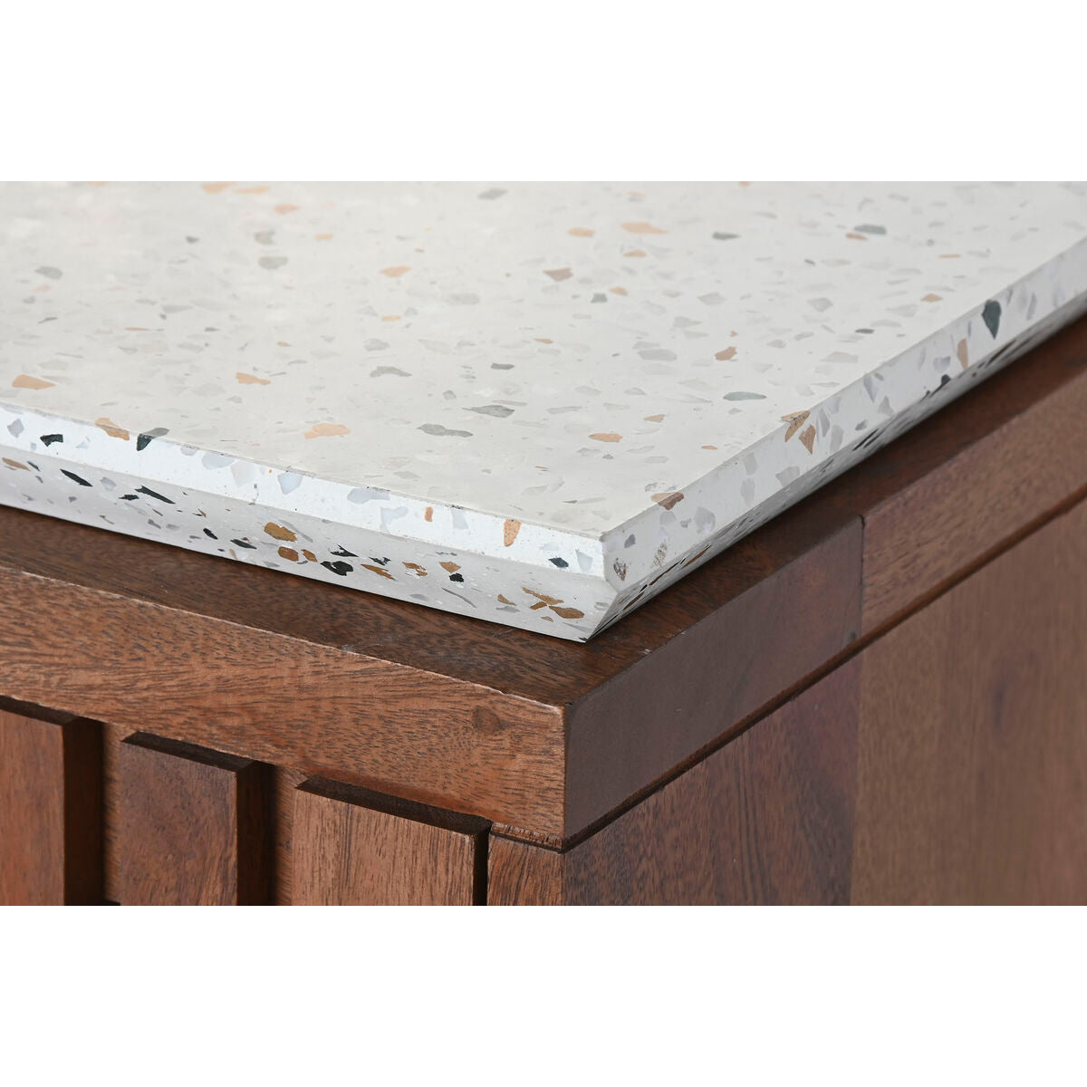 V6HAD4109D81AD68B5679E18D61D81781A2R6387283P7