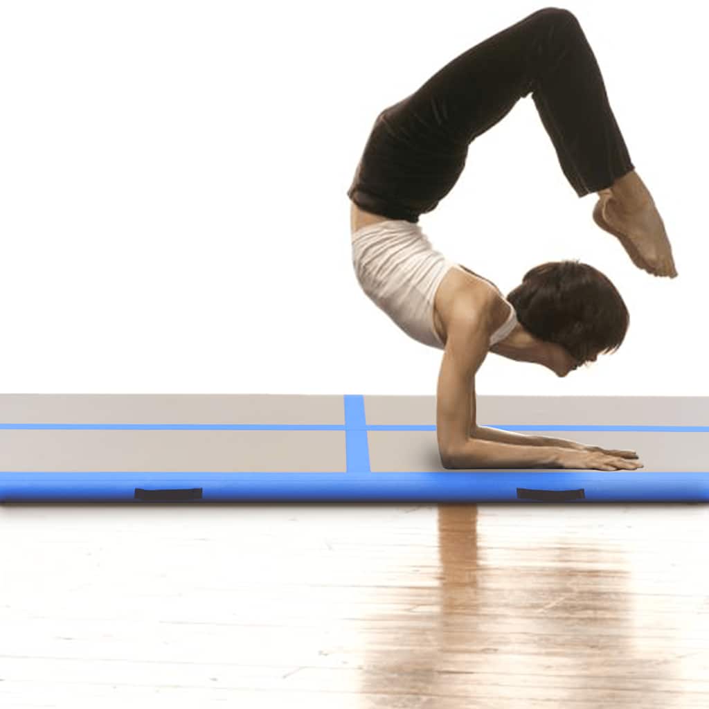 oppustelig gymnastikmåtte med pumpe 700 x 100 x 10 cm PVC blå