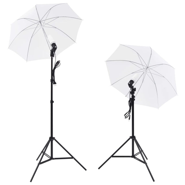 fotostudieudstyr med lamper, paraplyer, baggrund og reflektor