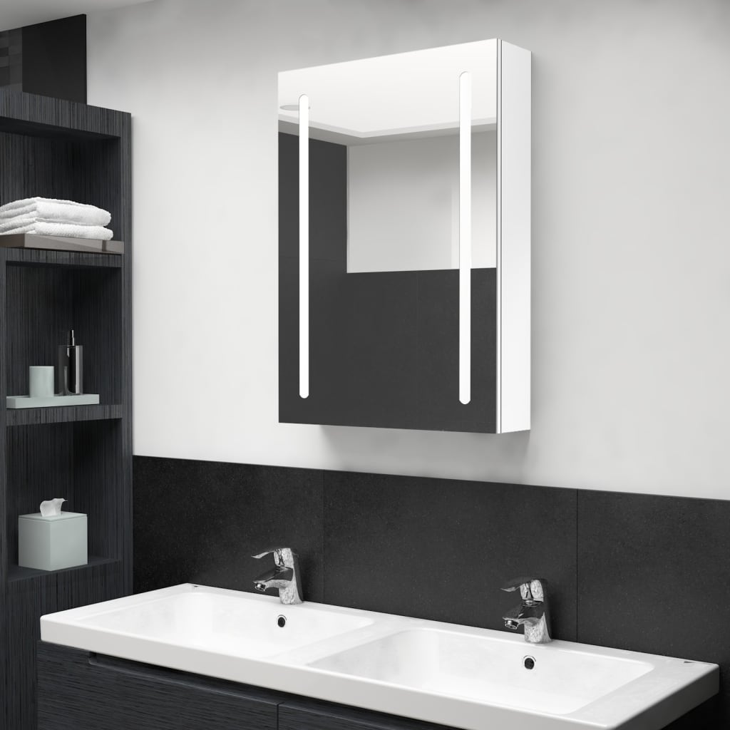badevrelsesskab med spejl + LED-lys 50x13x70 cm skinnende hvid