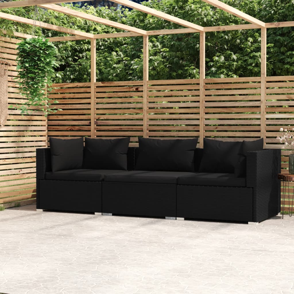 3-personers havesofa i sort polyrattan med hynder