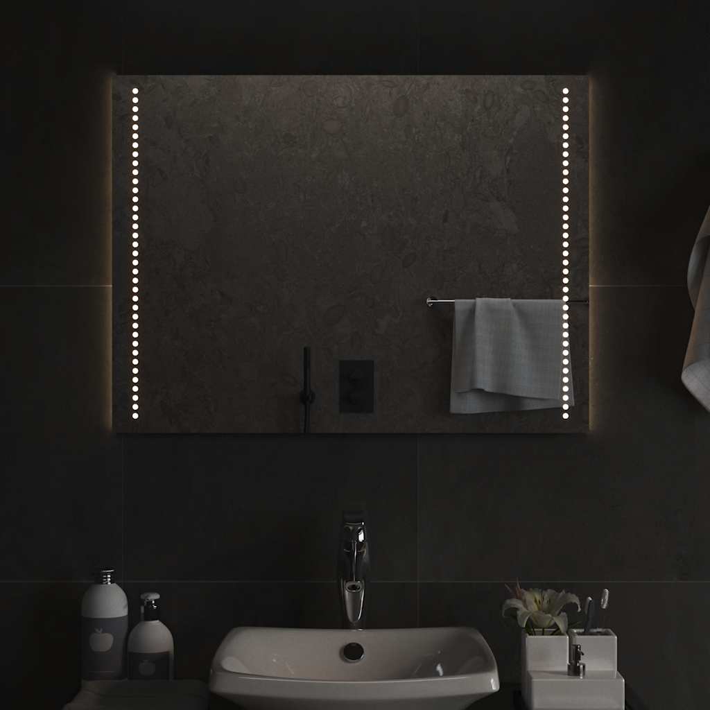Badeværelsesspejl med LED-lys - 80 × 60 cm, IP65, USB