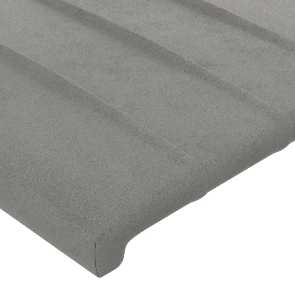 sengegavl med kanter 147x23x118/128 cm fløjl lysegrå