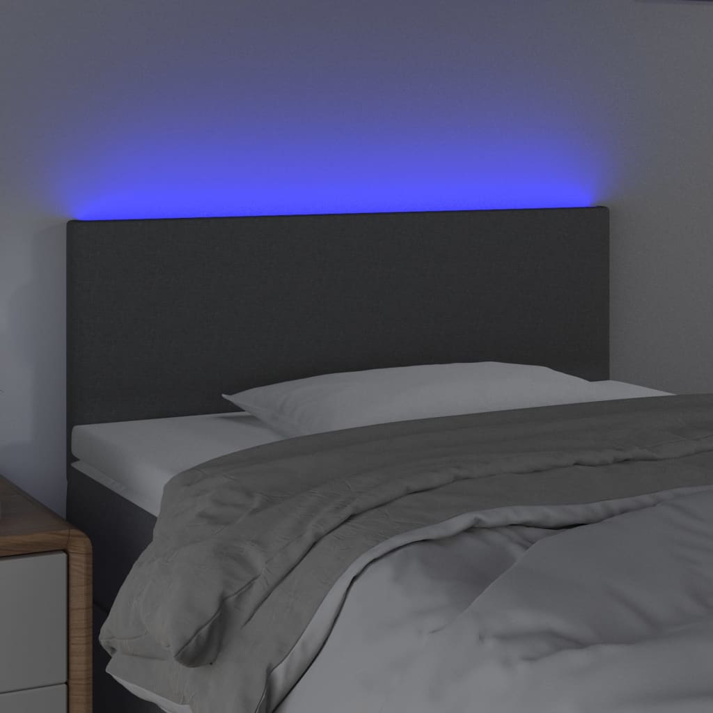 sengegavl med LED-lys 90x5x78/88 cm stof mørkegrå