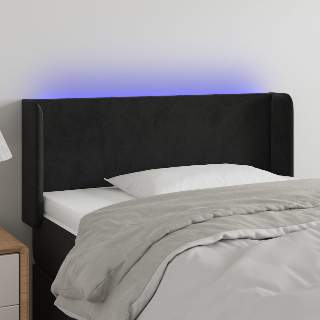 sengegavl med LED-lys 93x16x78/88 cm fløjl sort