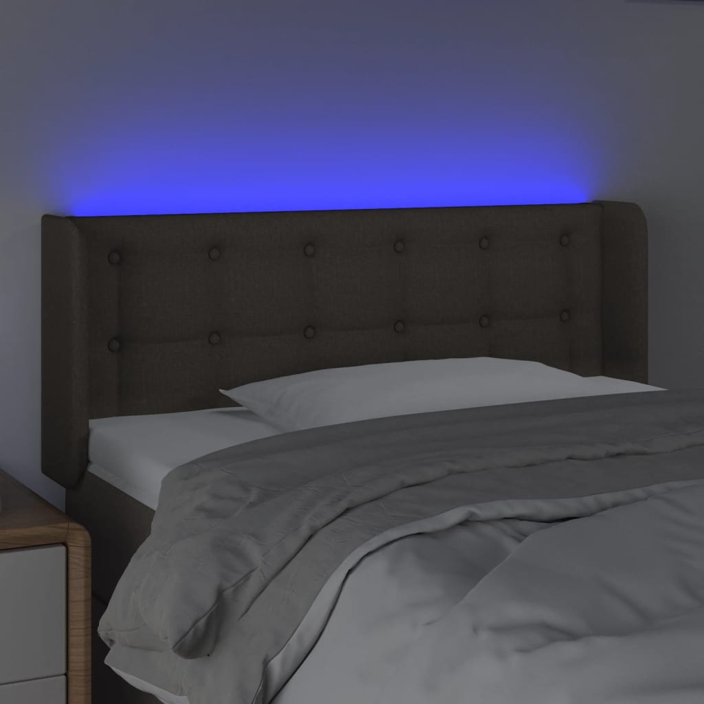 sengegavl med LED-lys 93x16x78/88 cm stof gråbrun