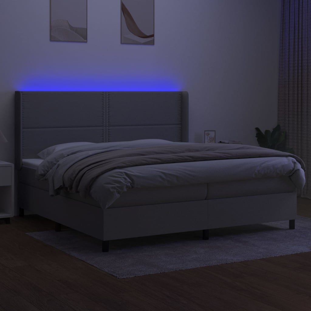 kontinentalseng med LED-lys 200x200 cm stof lysegrå