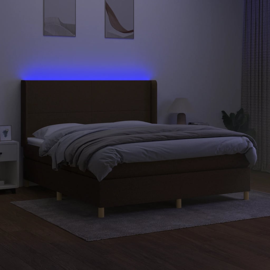 kontinentalseng med LED-lys 180x200 cm stof mørkebrun