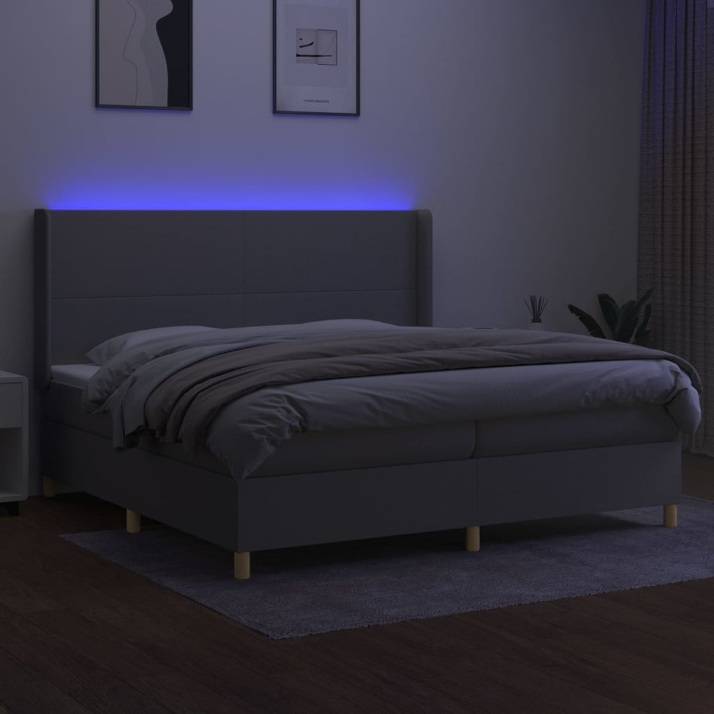 kontinentalseng med LED-lys 200x200 cm stof lysegrå