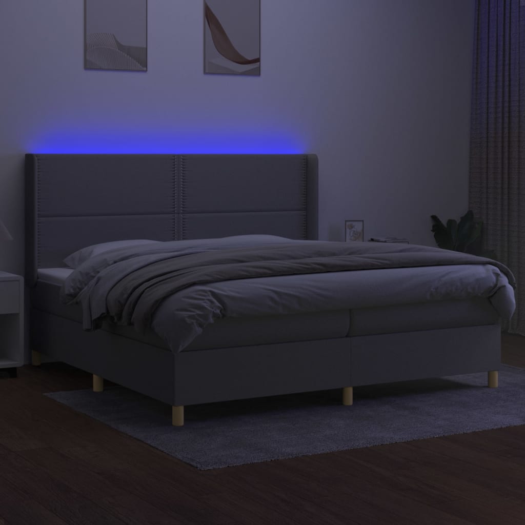 kontinentalseng med LED-lys 200x200 cm stof lysegrå
