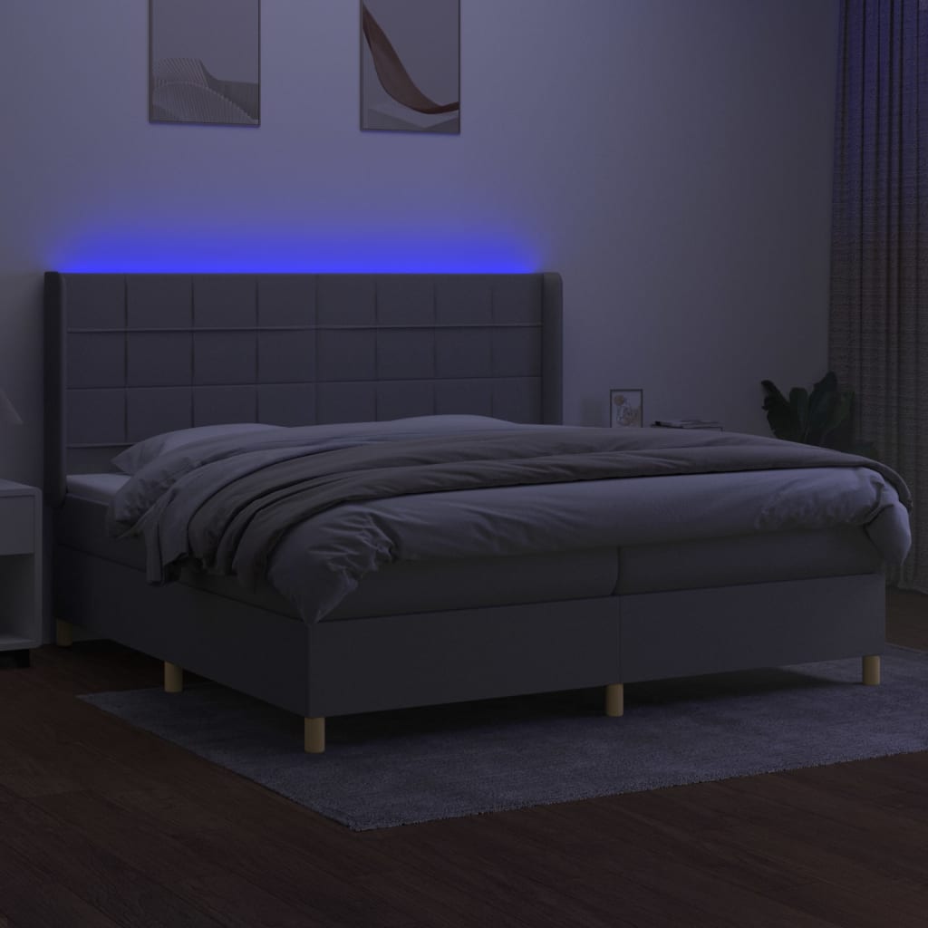 kontinentalseng med LED-lys 200x200 cm stof lysegrå