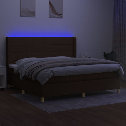 kontinentalseng med LED-lys 200x200 cm stof mørkebrun