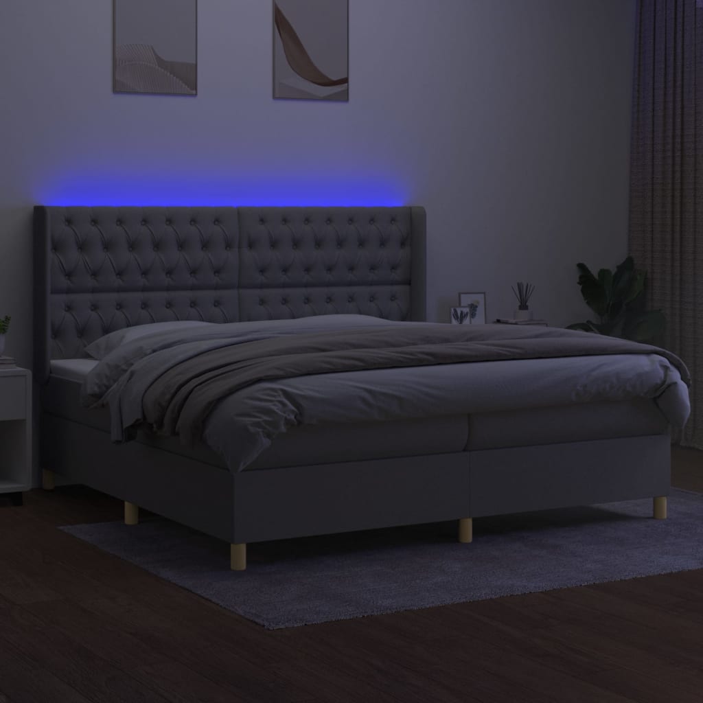 kontinentalseng med LED-lys 200x200 cm stof lysegrå