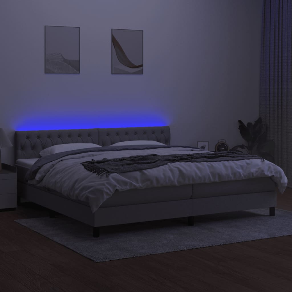 kontinentalseng med LED-lys 200x200 cm stof lysegrå