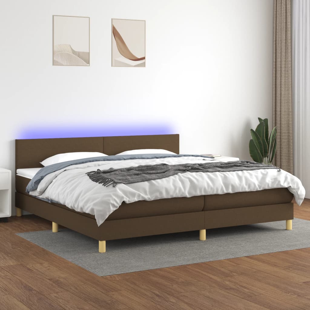 kontinentalseng med LED-lys 200x200 cm stof mørkebrun