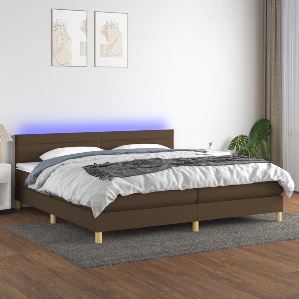 kontinentalseng med LED-lys 200x200 cm stof mørkebrun