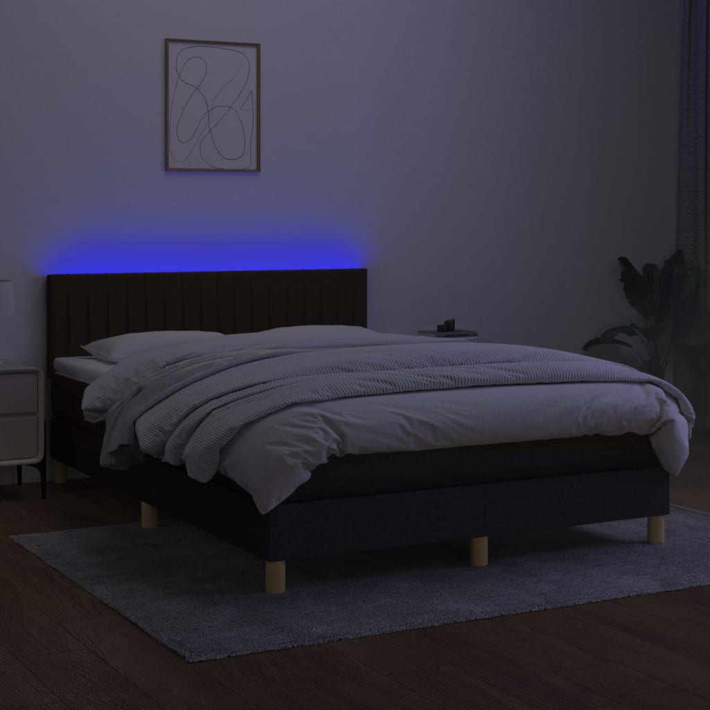 kontinentalseng med LED-lys 140x200 cm stof sort