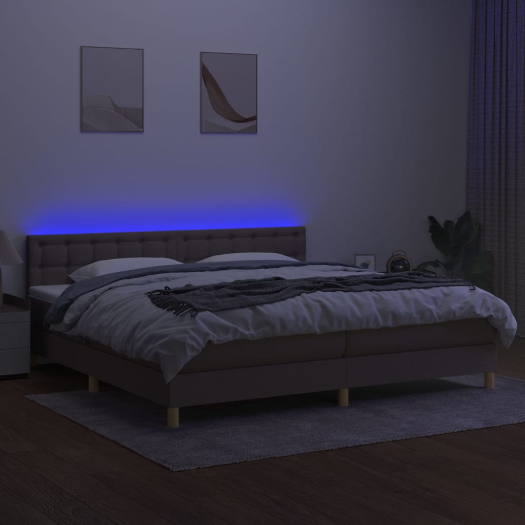 kontinentalseng med LED-lys 200x200 cm stof gråbrun