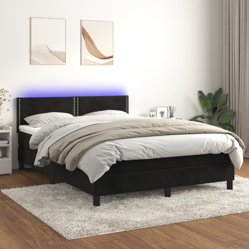 kontinentalseng med madras og LED-lys 140x190 cm fløjl sort