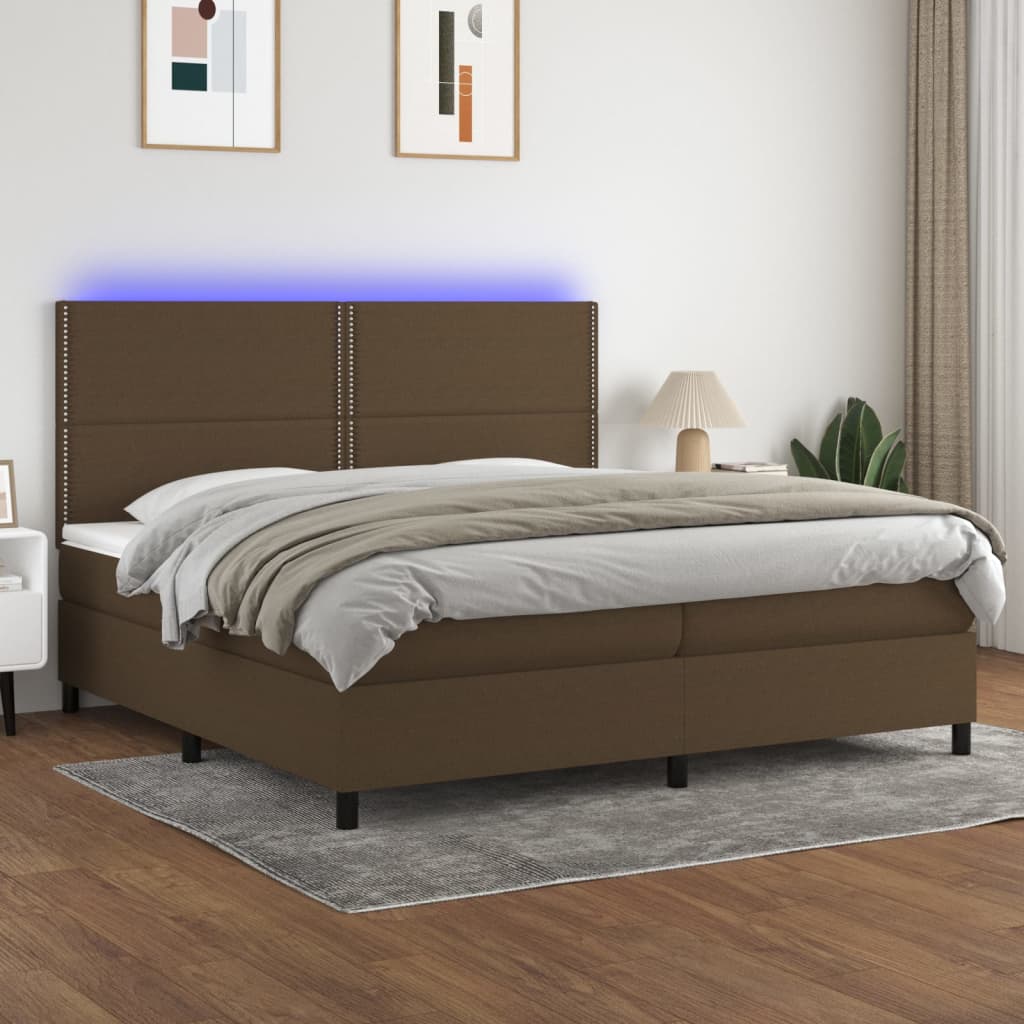 kontinentalseng med LED-lys 200x200 cm stof mørkebrun