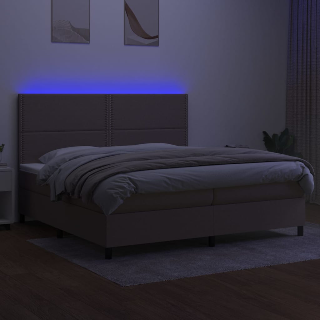 kontinentalseng med LED-lys 200x200 cm stof gråbrun