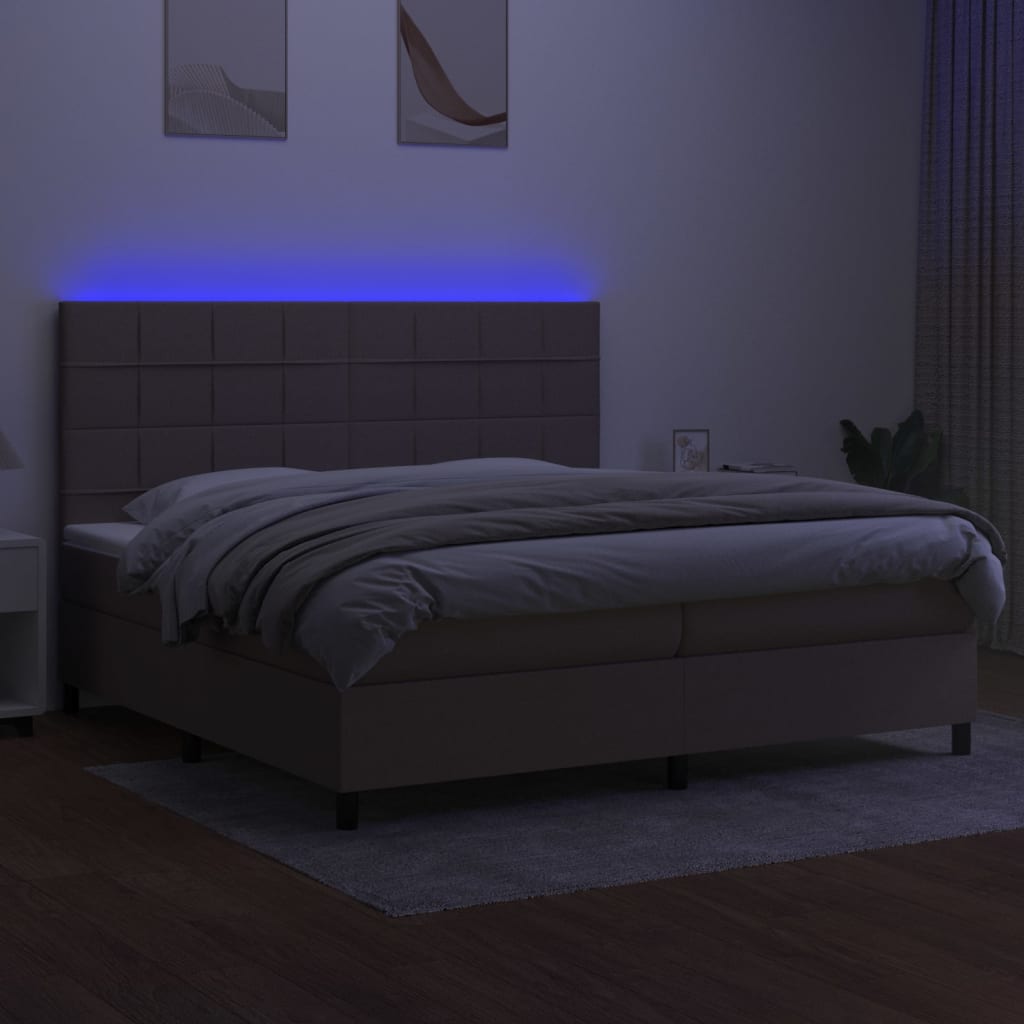 kontinentalseng med LED-lys 200x200 cm stof gråbrun