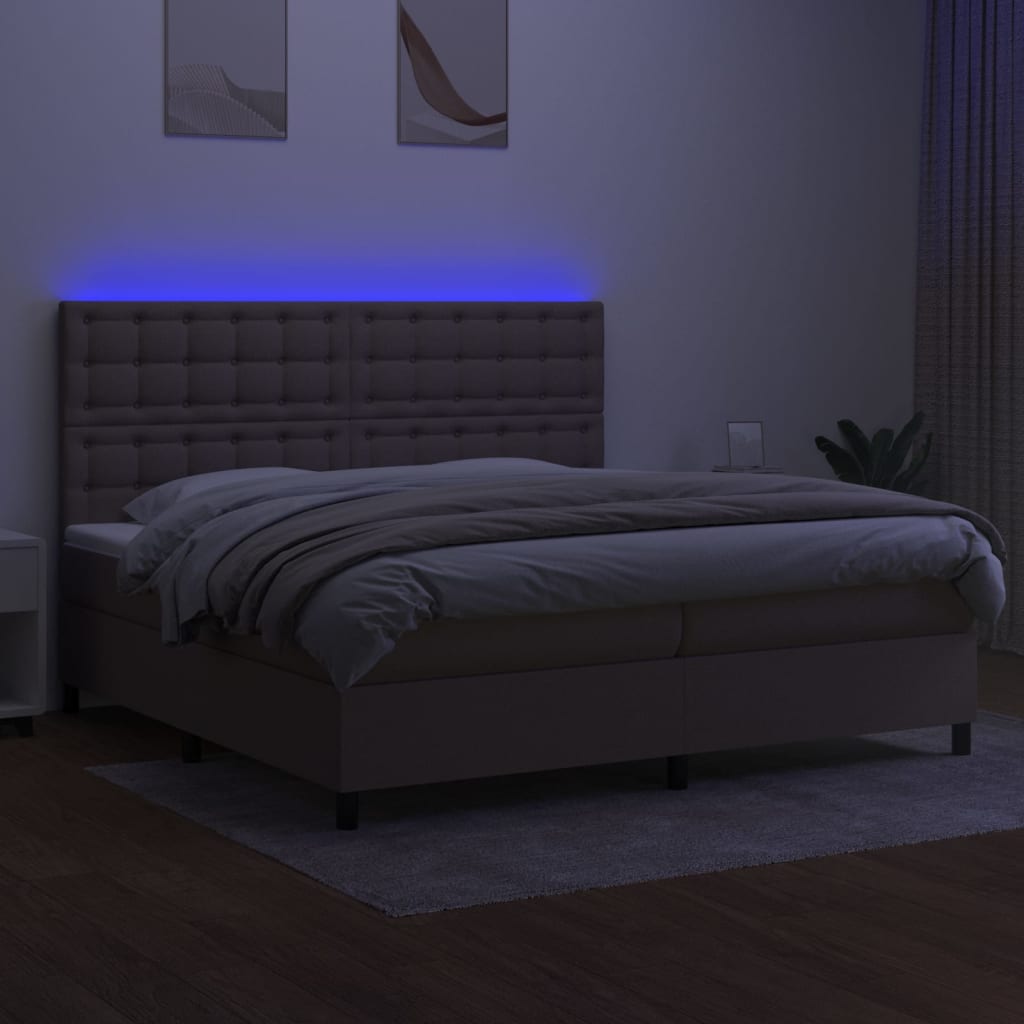 kontinentalseng med LED-lys 200x200 cm stof gråbrun