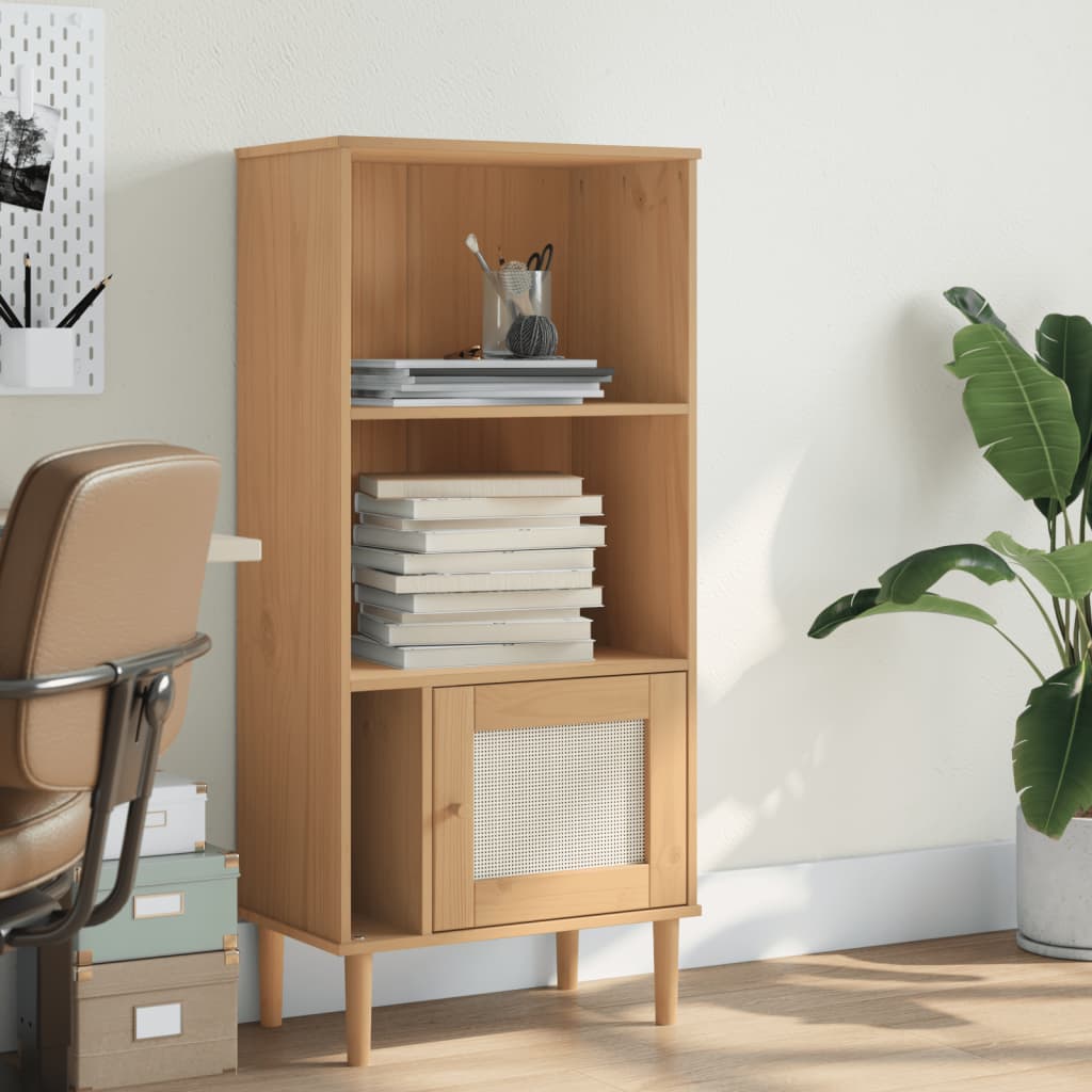 Bogreol SENJA i massivt fyrretræ med rattanlook - 60 × 35 × 130 cm, brun