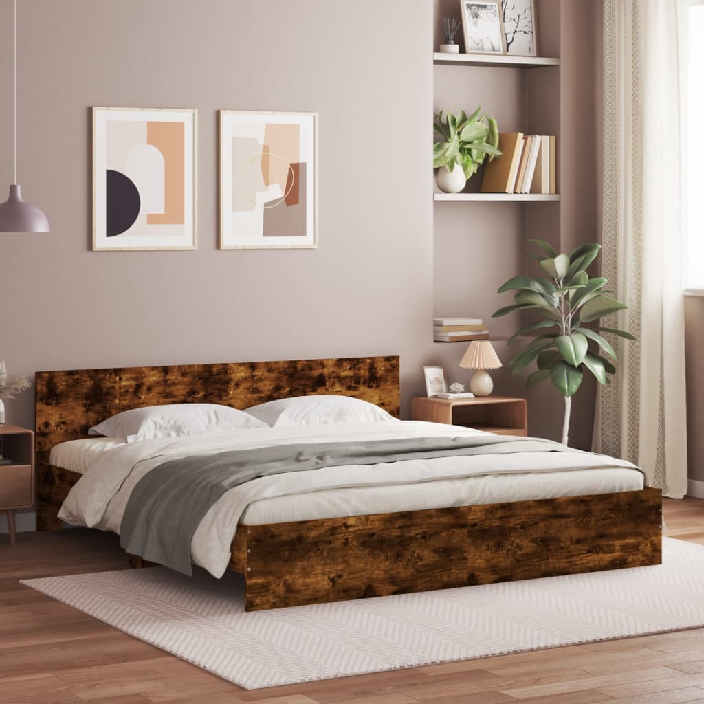 sengeramme med sengegavl og LED-lys 200x200 cm røget egetræ