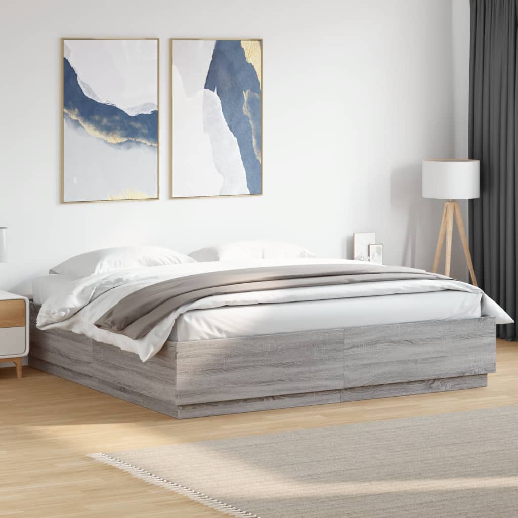sengeramme med LED-lys 200x200 cm konstrueret træ grå sonoma-eg