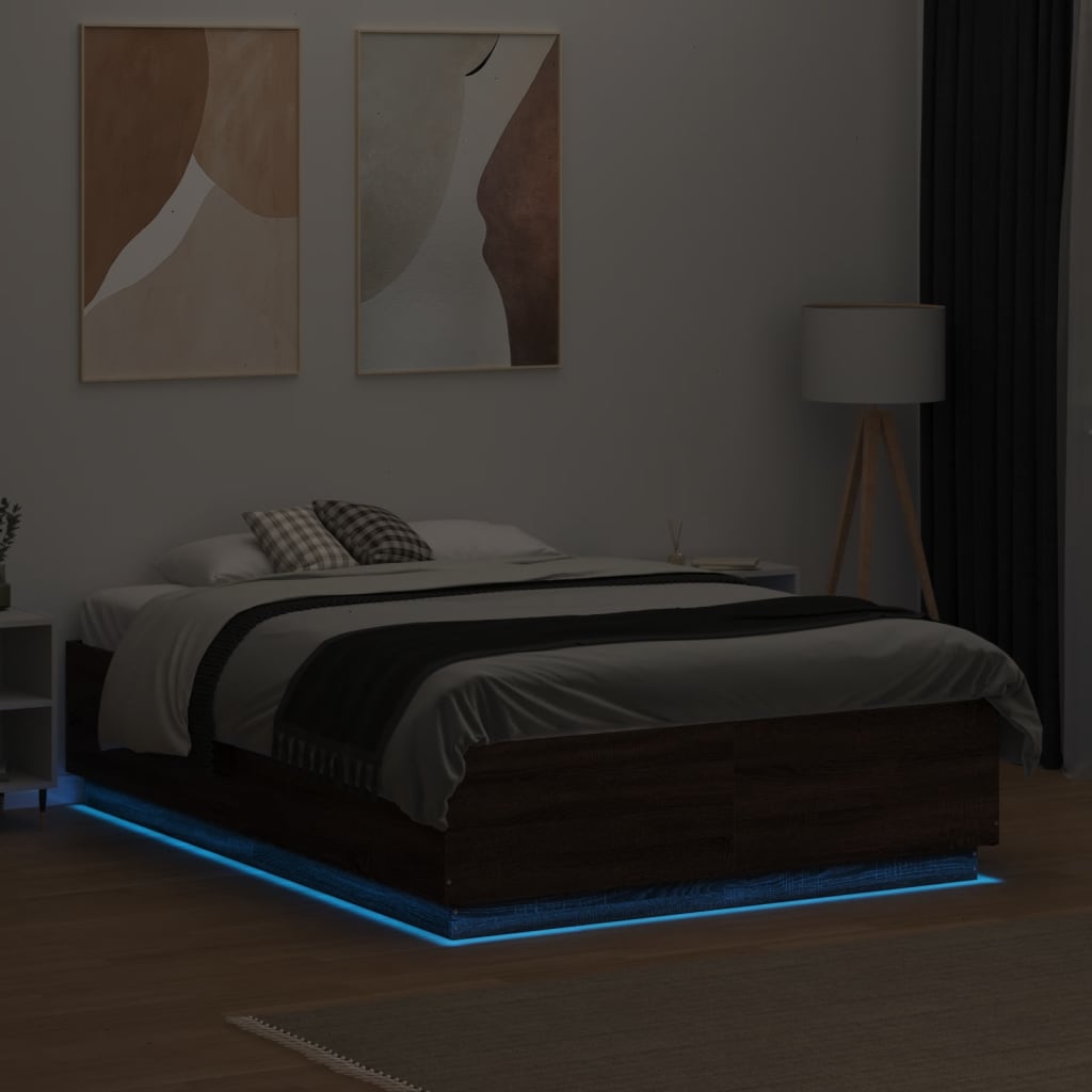 sengeramme med LED-lys 140x190 cm konstrueret træ brunt eg