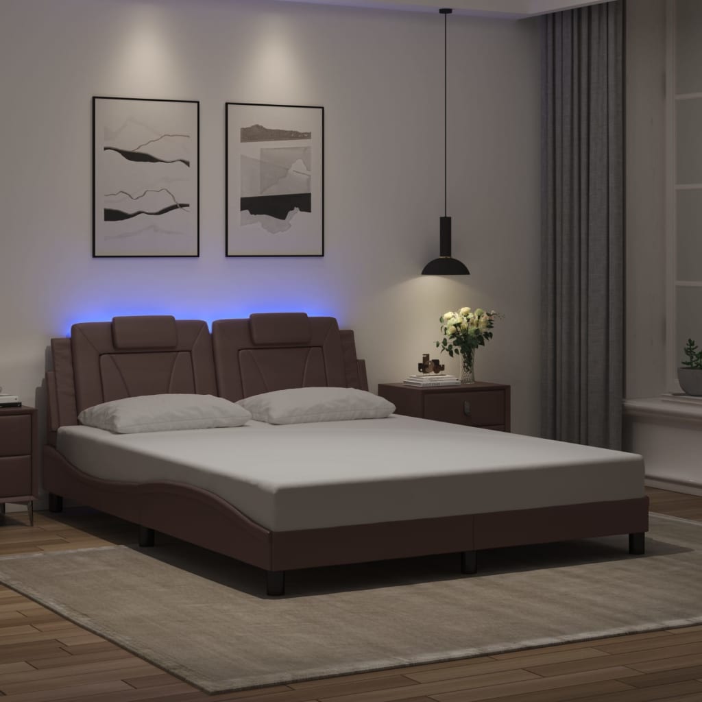 sengeramme Viana med LED uden madras 160x200 cm brun