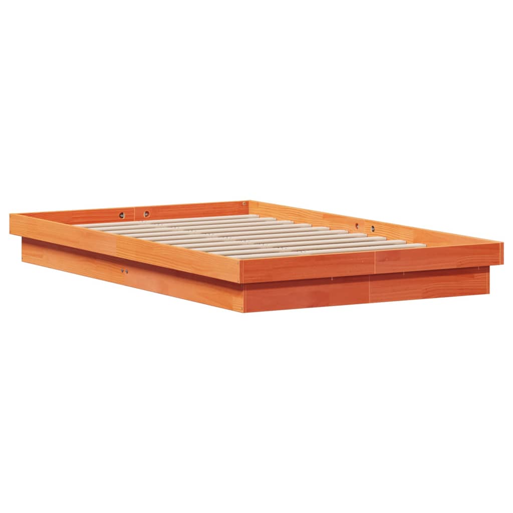 sengeramme med LED-lys 140x190 cm massivt fyrretræ gyldenbrun