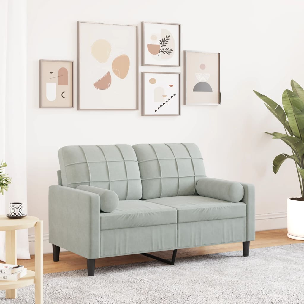 2-personers sofa med pyntepuder 120 cm velour lysegrå billede