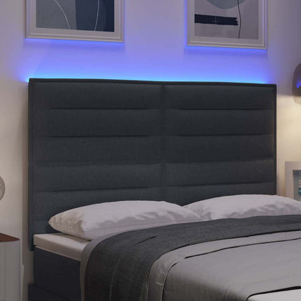 LED sengegavl med LED-lysstrimler Mørkegrå 144 cm Stof
