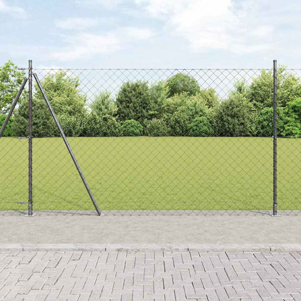 Svejset Trådhegn med Betonsokkel 25 x 1,4 m (B x H)