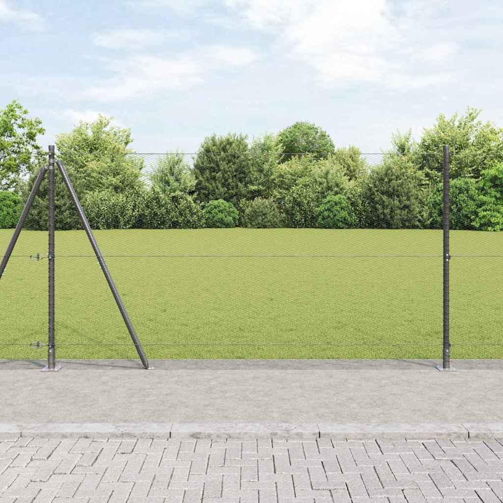 Svejset Trådhegn med Betonsokkel 25 x 1,2 m (B x H)