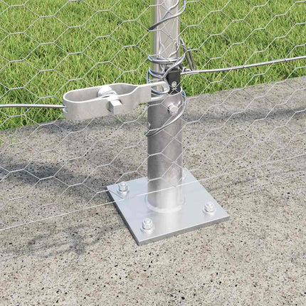 Udendørs hexagonal hegn med betonfundament 25 x 1,5 m Sølv Mesh