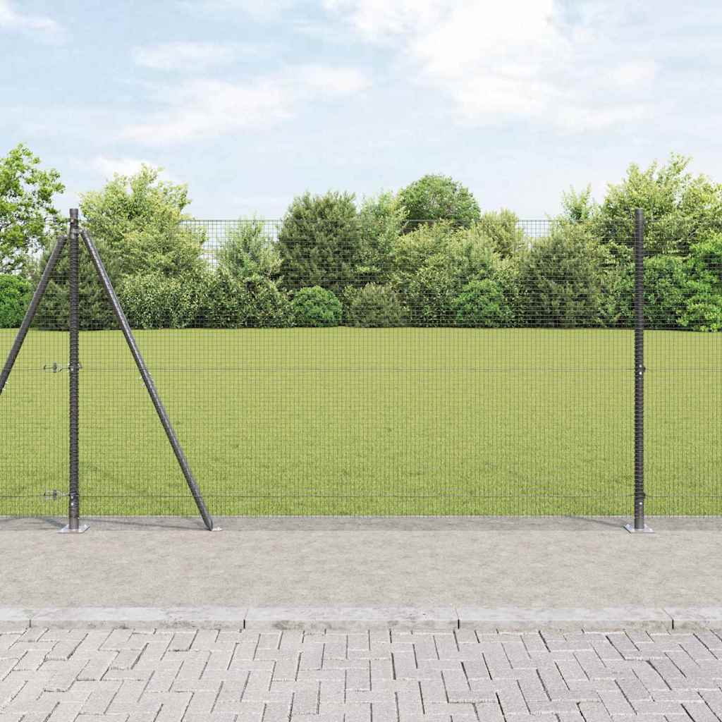 Svejset Trådhegn med Betonsokkel 25 x 1,2 m (B x H)