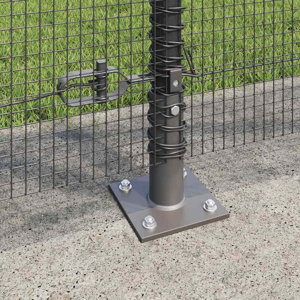 Svejset Trådhegn med Betonsokkel 50 x 1,2 m (B x H)