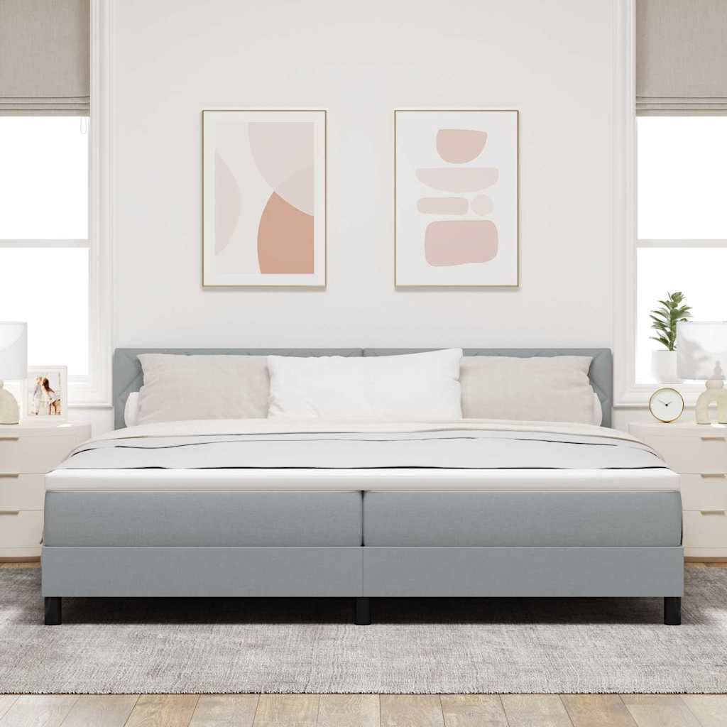 Box spring seng med madras med LED Lysegrå 200 x 200 cm Stof