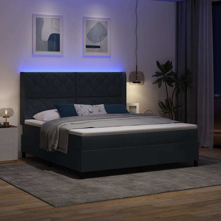 Box spring seng med LED-lysstrimler Mørkegrå 180 x 200 cm Fløjl