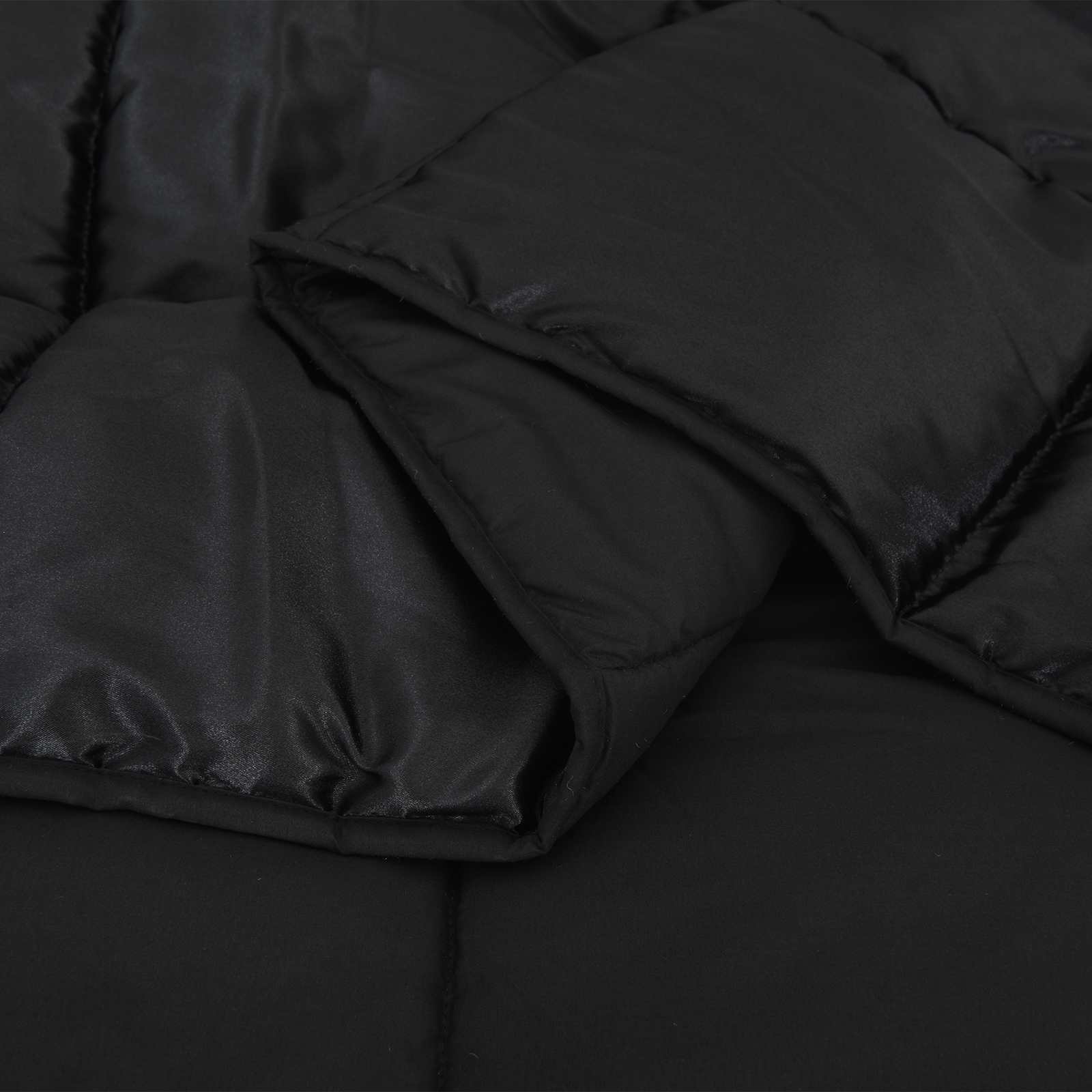 Vinter dyne Sort 135 x 220 cm Satin og Mikrofiber