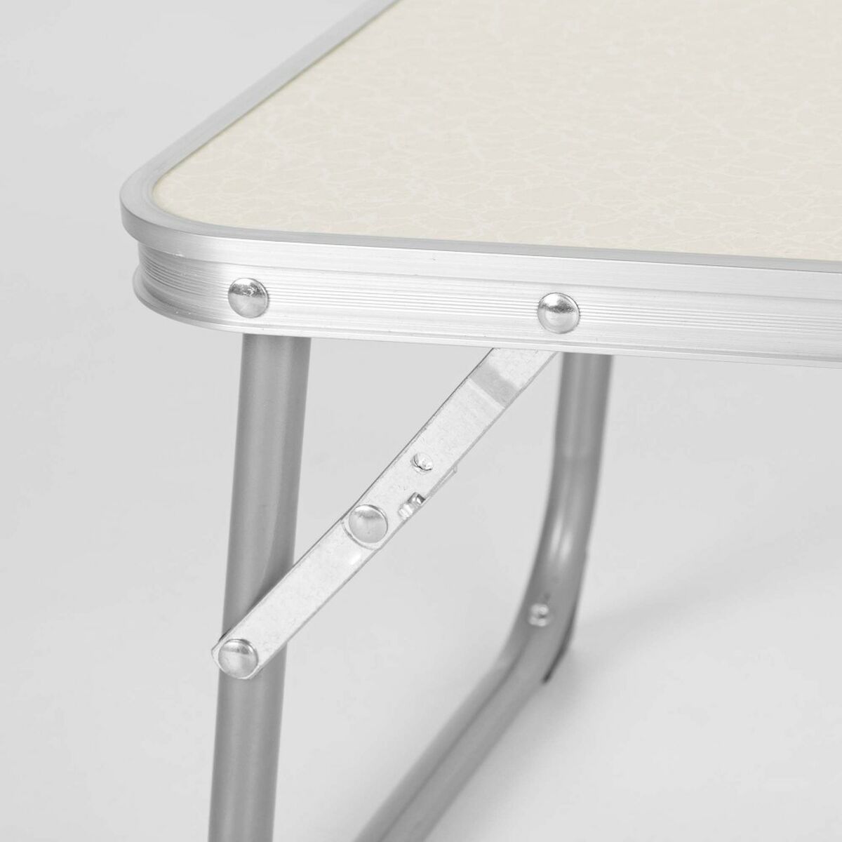 V5HFE2D7CC1E8BC595DD2C37169A4B784ADR5424736P4