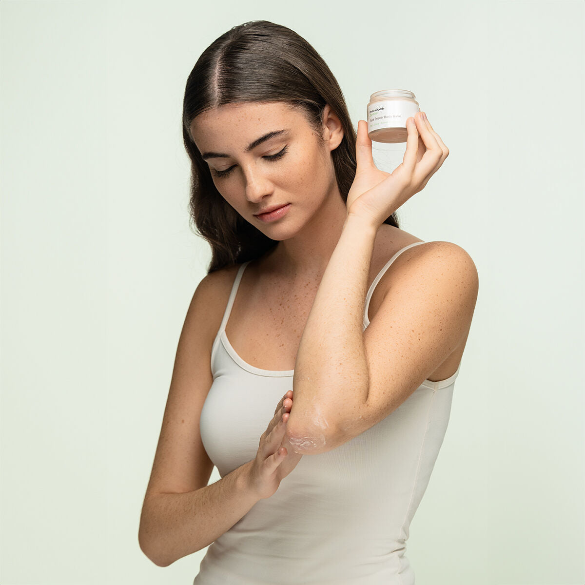 V4HBBFF0D526124743B6C80EE33D71AC4CER5109887P7